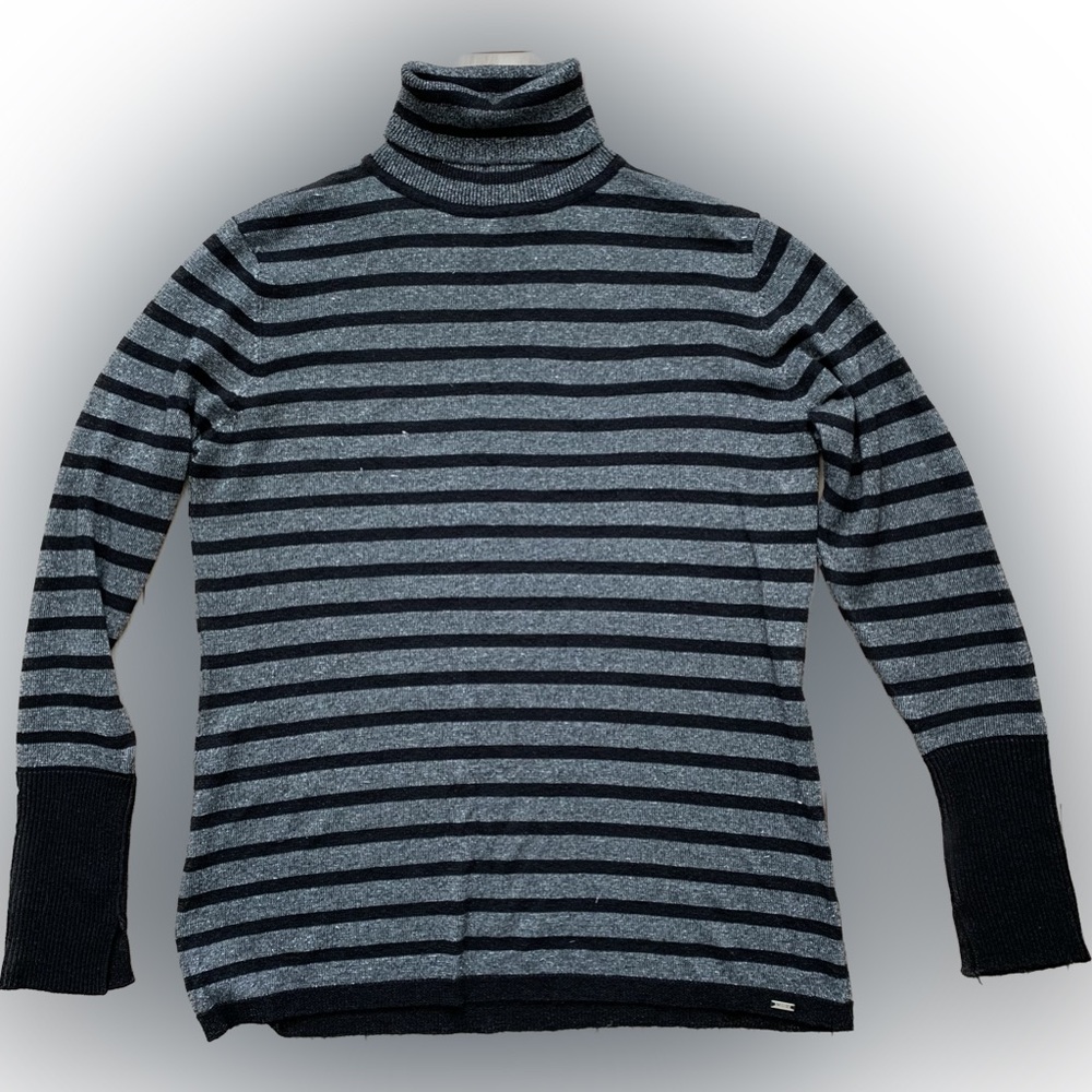 EUC VEX vintage holiday Lurex black and silver holiday turtleneck knit top